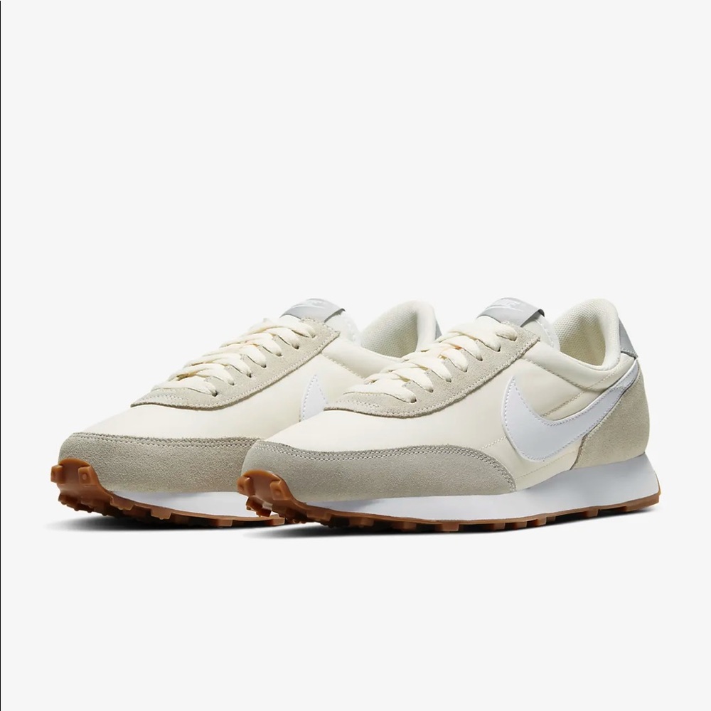 NWB Nike Daybreak White Cream Sneakers SZ 10